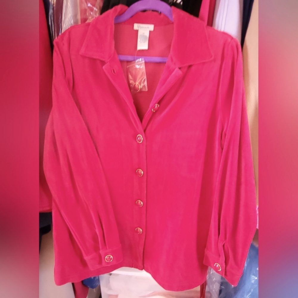 D&D Lifestyle women's red size M/12 blouse. Brand new, never worn.